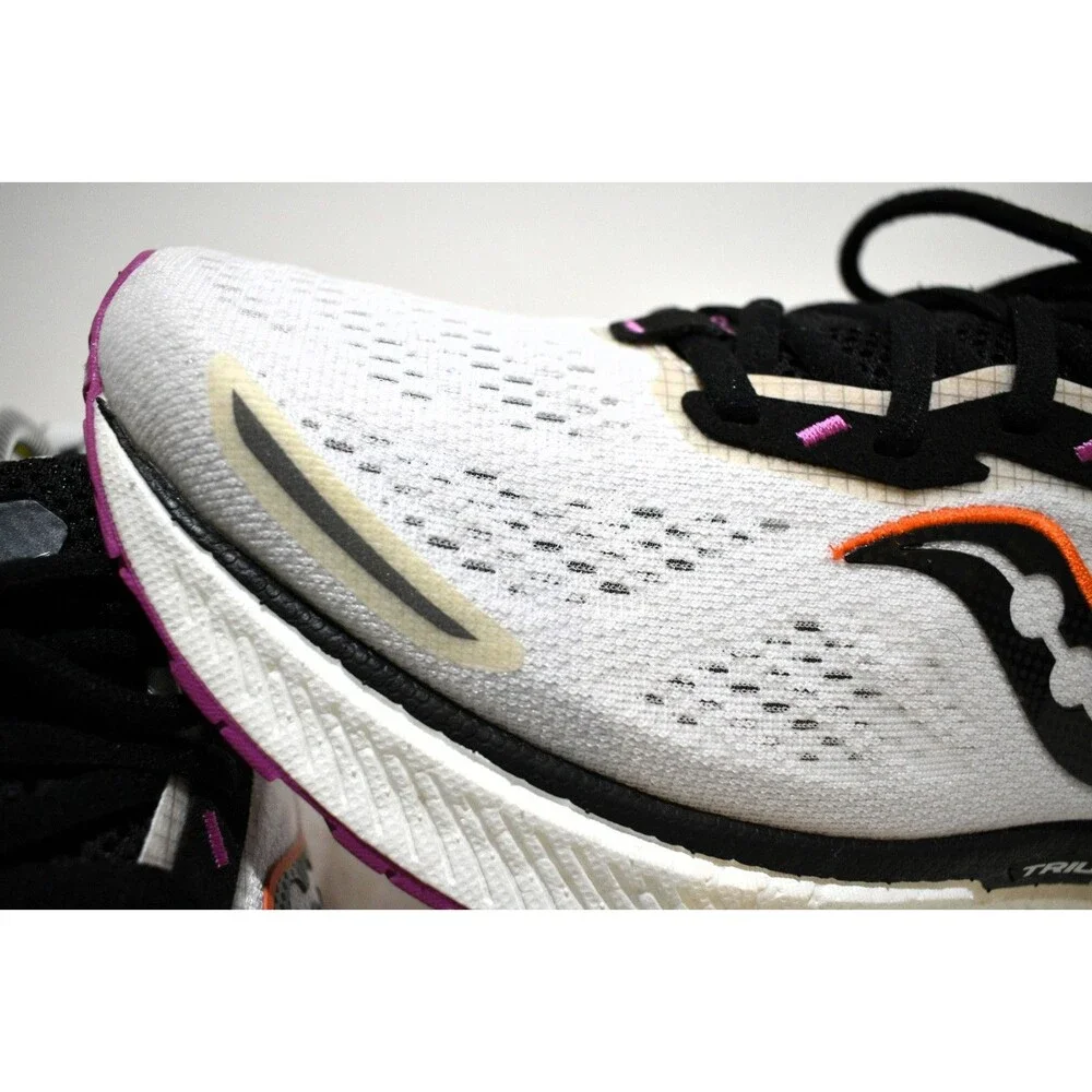 Saucony Women's Triumph 19 White Running Shoes Reverie S10678-40 Women's Size 11